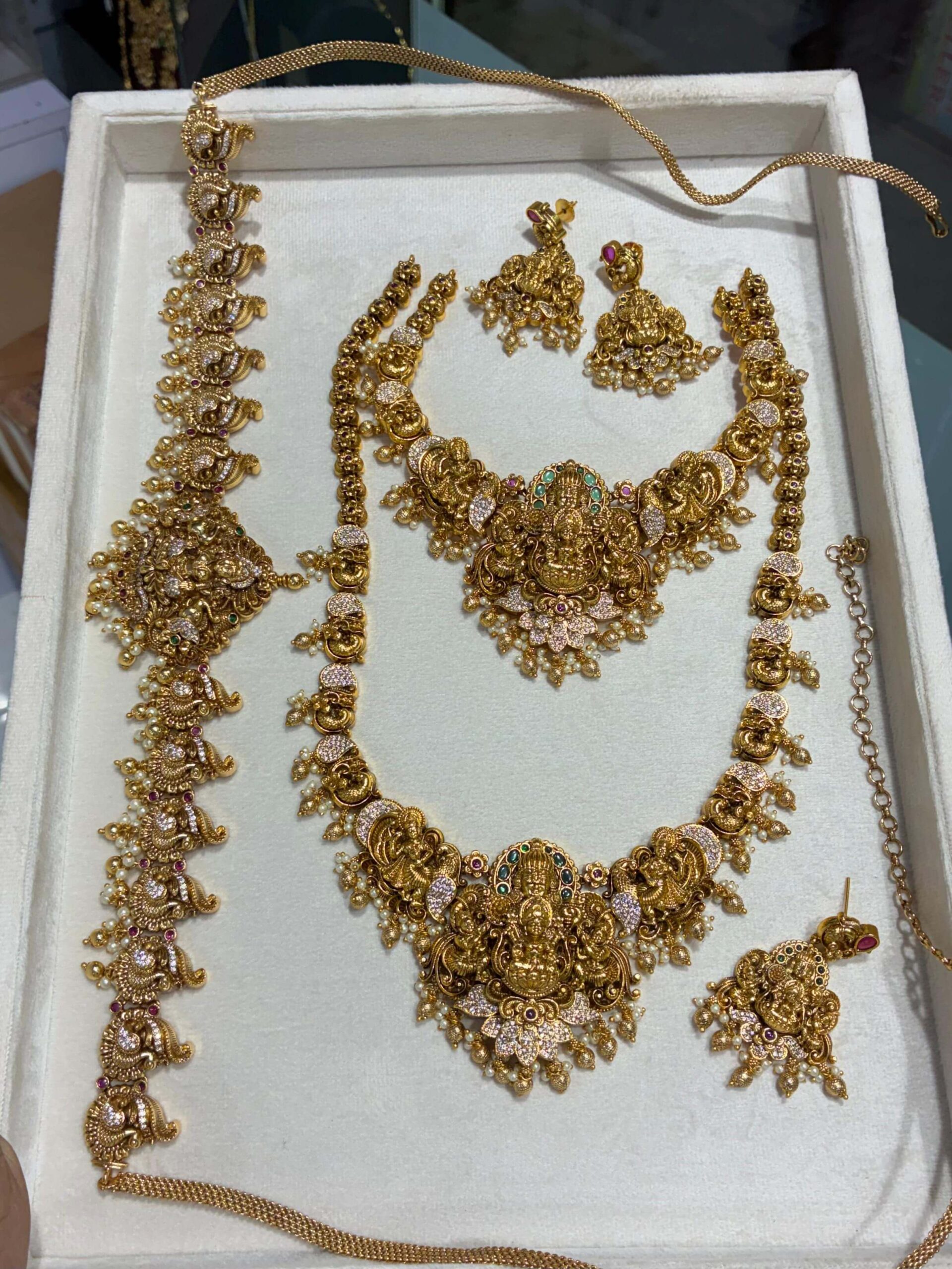 Antique bridal